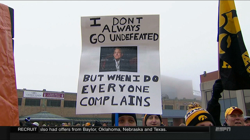 Illustration for article titled Cowherd Hates Santa: Your B1G Championship College GameDay Sign Roundup